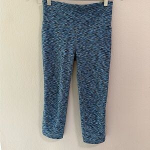 GapFit gFast Capri Leggings Blue Print | Size S